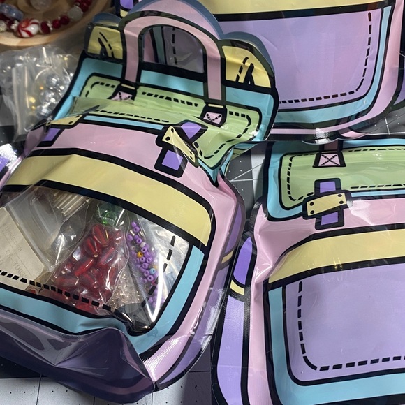 Mystery Bag - Vintage Beads - Picture 1 of 3